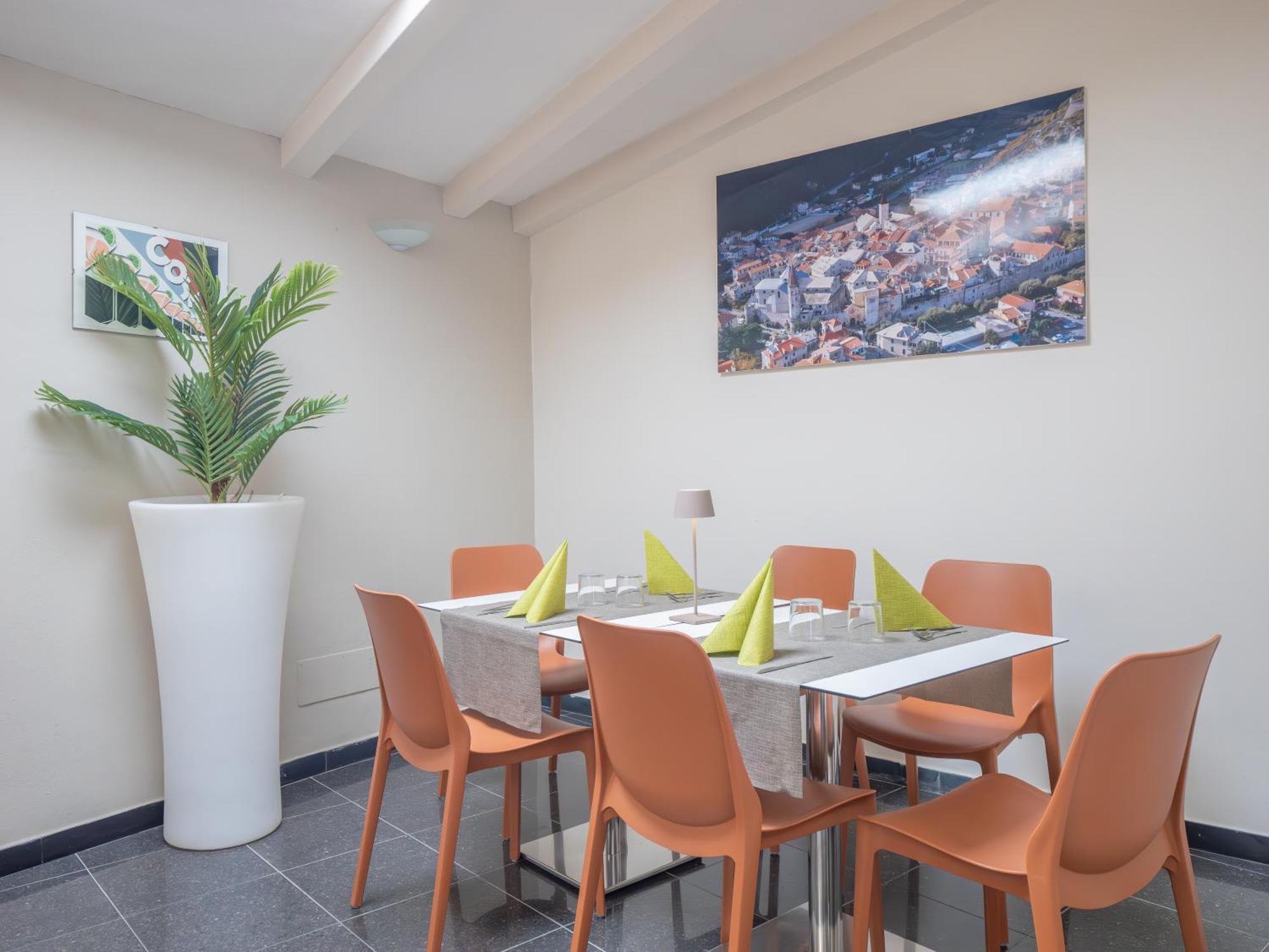 Hotel La Bussola Finale Ligure Exterior photo