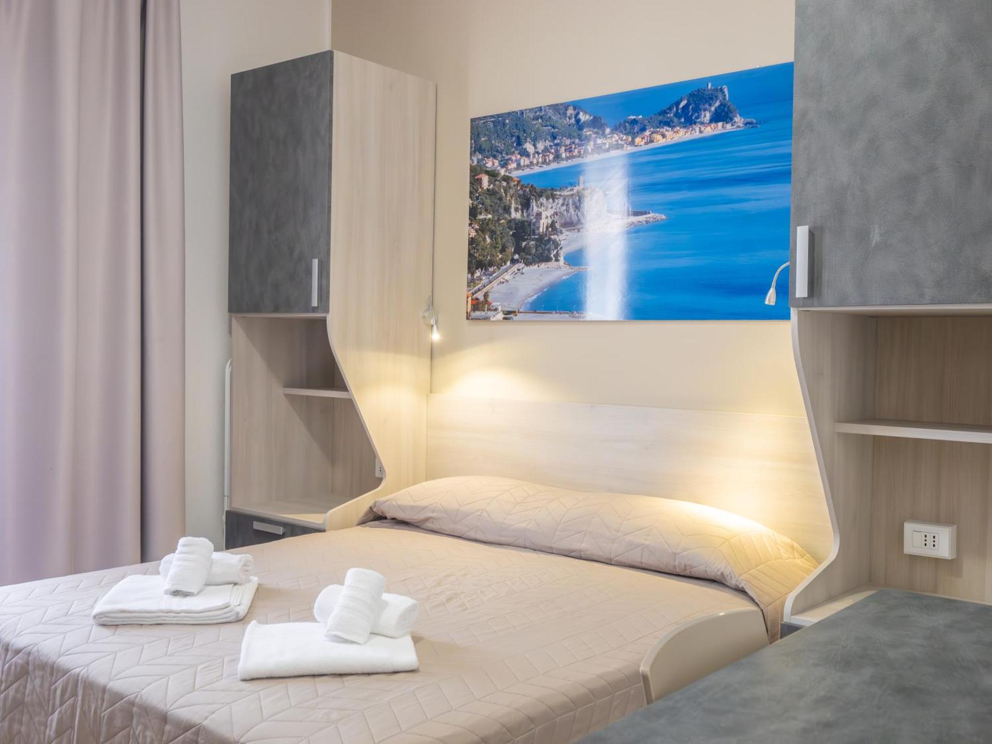 Hotel La Bussola Finale Ligure Exterior photo