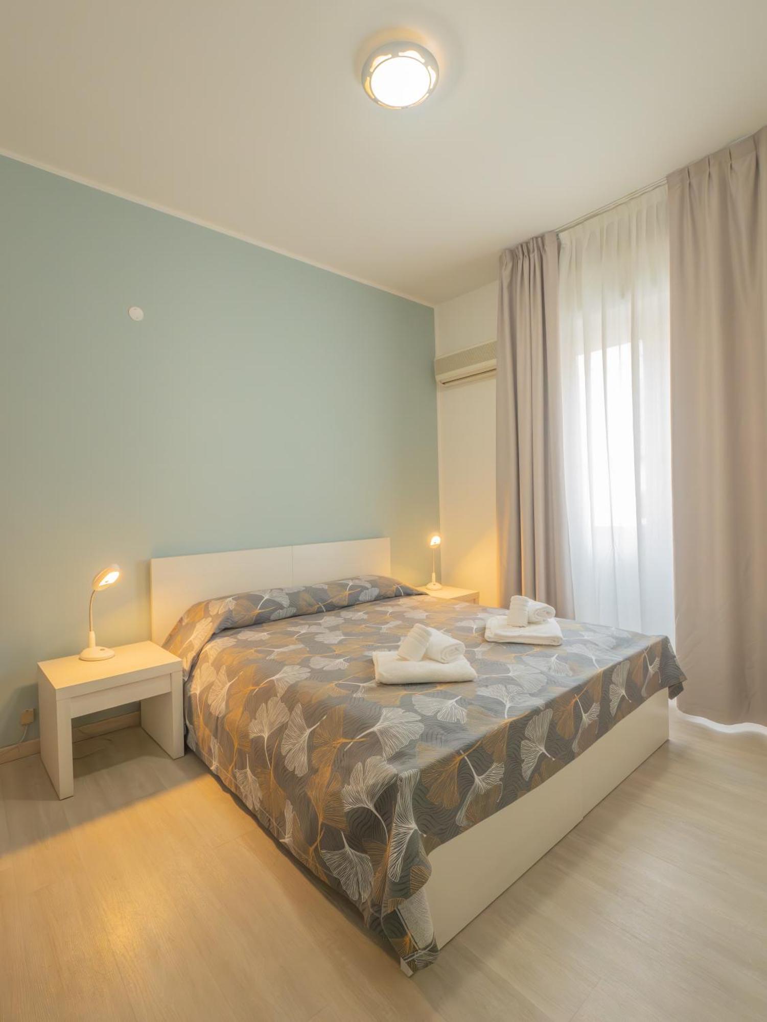 Hotel La Bussola Finale Ligure Exterior photo